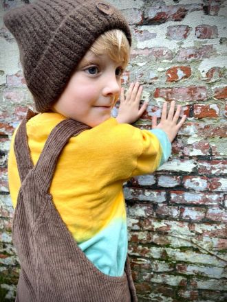 Winter Muts Dark Earth